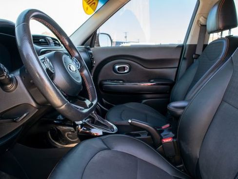 Used 2018 Kia Soul ! w/ Tech Package image 10