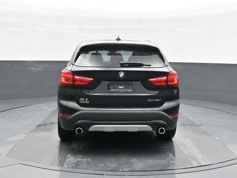 Used 2022 BMW X1 xDrive28i w/ Convenience Package image 3