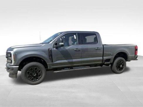 New 2027 Ford F250 XLT w/ XLT Premium Package AWD/4WD image 12