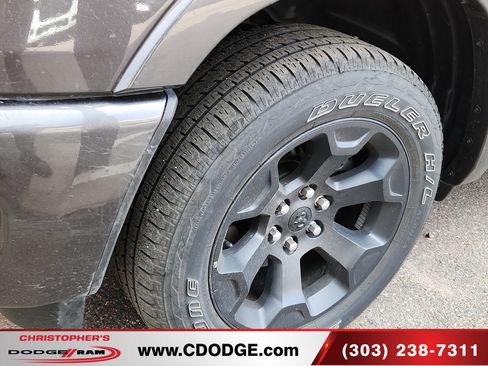 Used 2025 RAM 1500 Big Horn AWD/4WD image 4