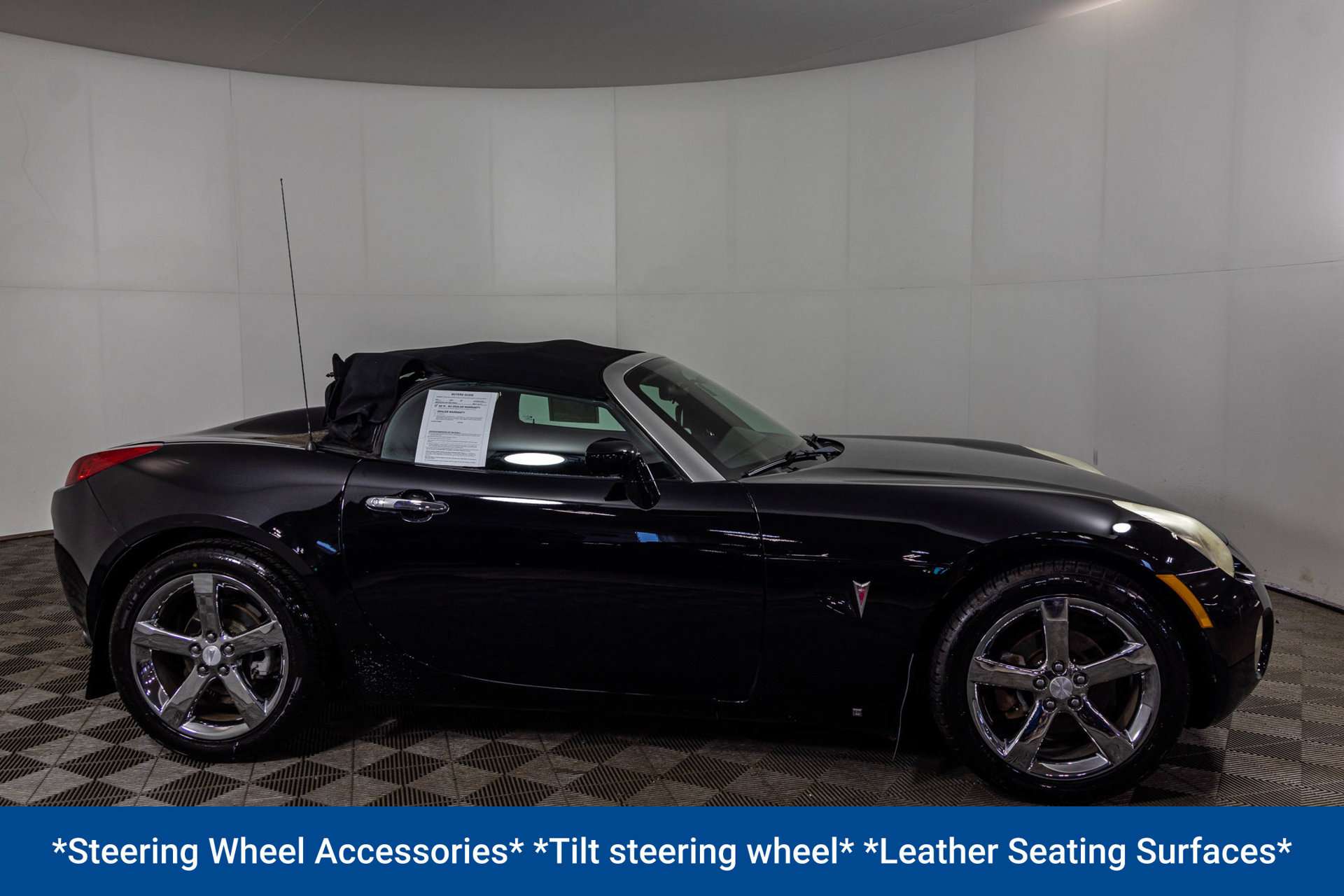 Used 2006 Pontiac Solstice Convertible w/ Premium Package RWD image 12