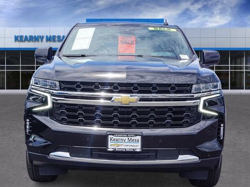 Used 2024 Chevrolet Tahoe LS RWD image 2