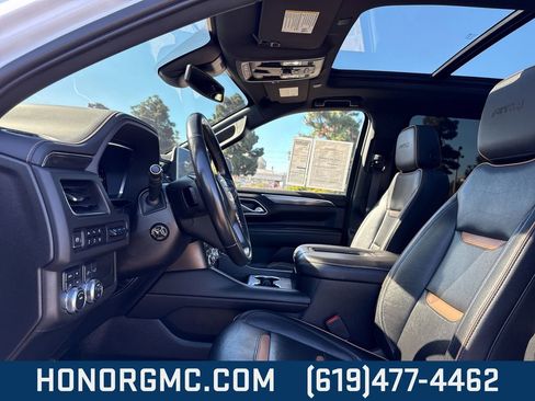 Used 2023 GMC Yukon AT4 w/ Technology Package image 11