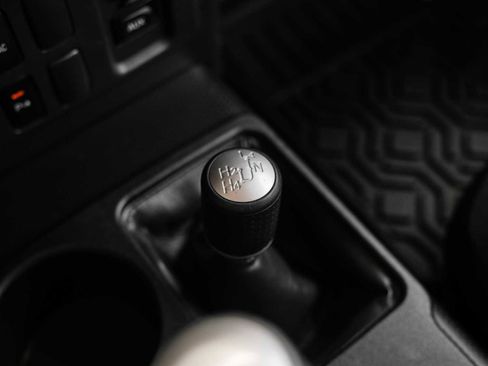 Used 2007 Toyota FJ Cruiser 4WD image 24