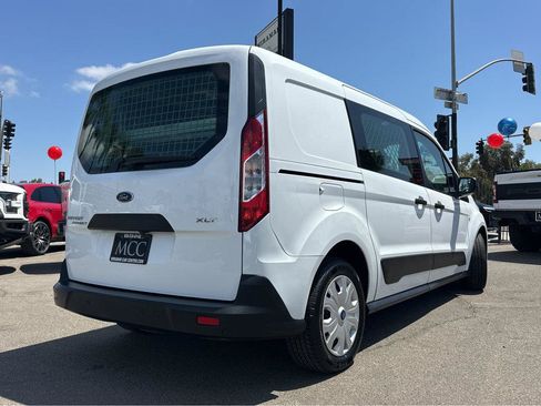 Used 2022 Ford Transit Connect XLT FWD image 13