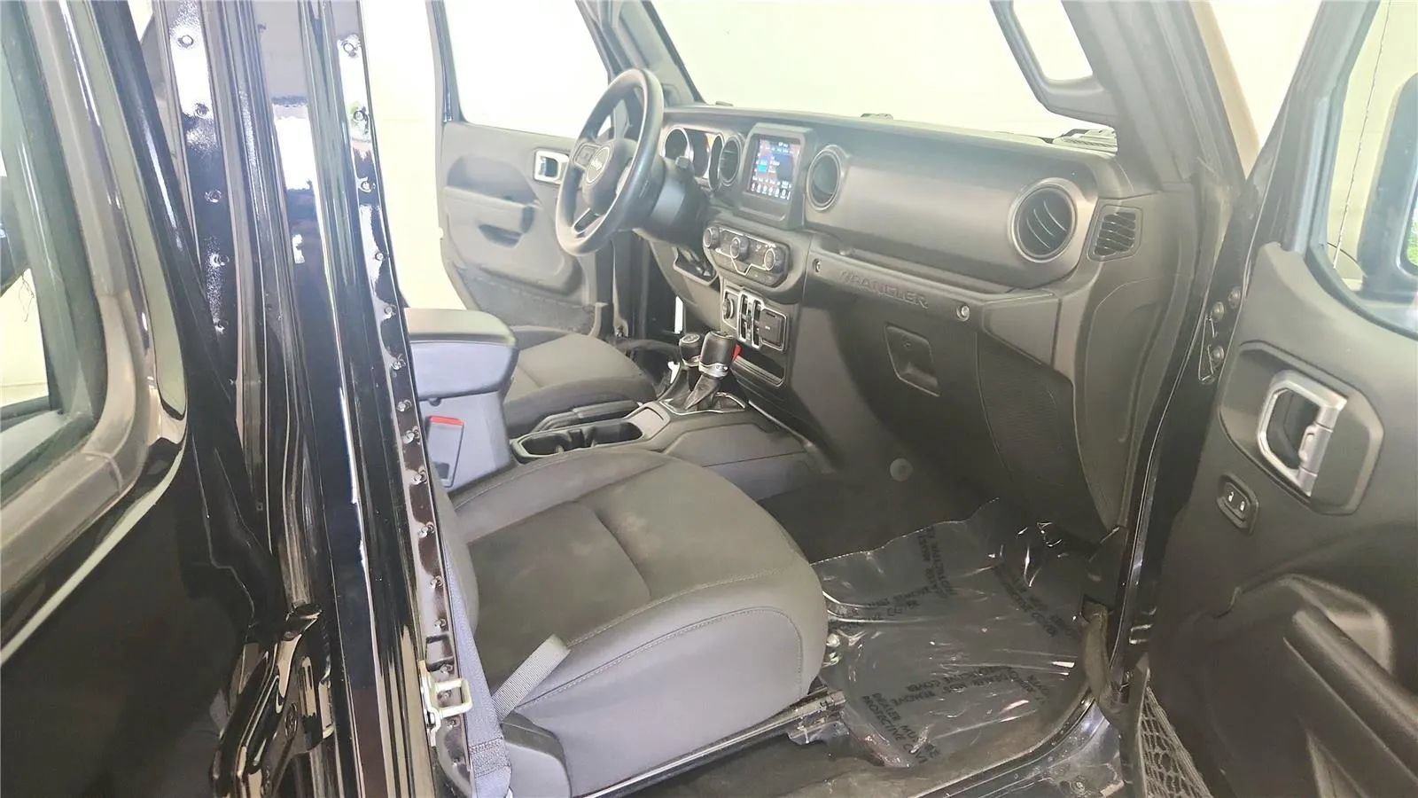 Used 2022 Jeep Wrangler Unlimited Sport AWD/4WD image 34