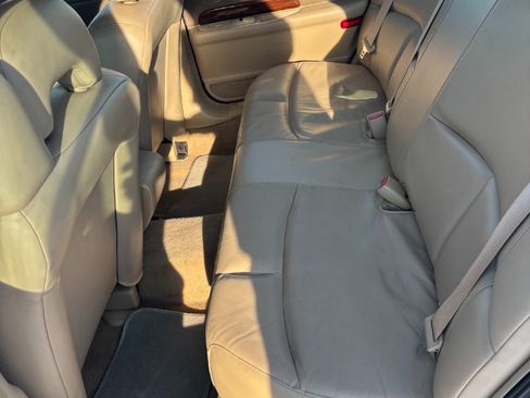 Used 2004 Buick Le Sabre Custom image 19