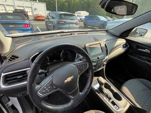 Used 2022 Chevrolet Equinox LT AWD/4WD image 10