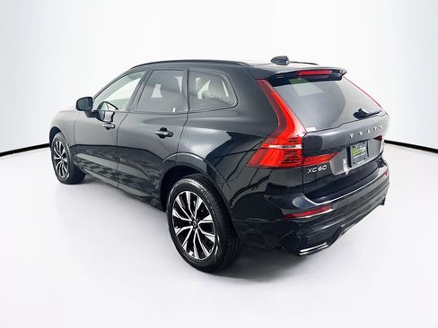 Used 2025 Volvo XC60 B5 Plus image 5