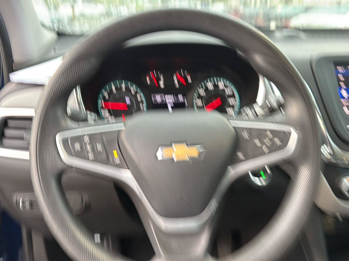 Used 2022 Chevrolet Equinox LS AWD/4WD image 19