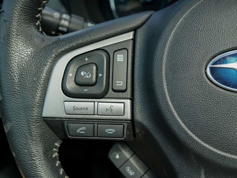 Used 2018 Subaru Forester 2.5i Touring AWD/4WD image 16