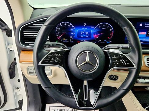 Used 2025 Mercedes-Benz GLE 350 4MATIC image 13