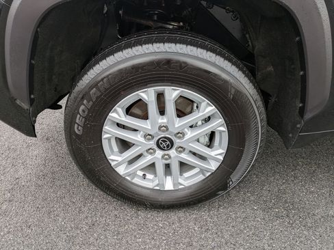 Used 2022 Toyota Tundra SR5 image 24