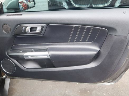 Used 2018 Ford Mustang GT Premium RWD image 16