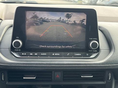 Certified 2023 Nissan Rogue SV image 25