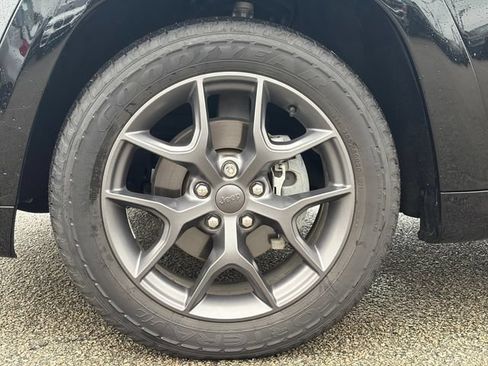 Used 2020 Jeep Grand Cherokee Limited X AWD/4WD image 2