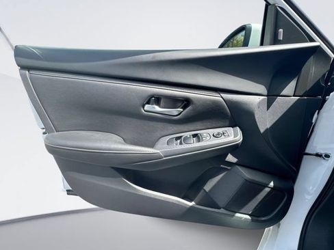 Used 2025 Nissan Sentra SV w/ All-Weather Package FWD image 30