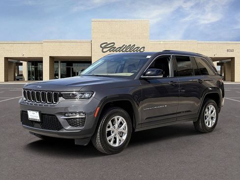 Used 2023 Jeep Grand Cherokee Limited AWD/4WD image 34