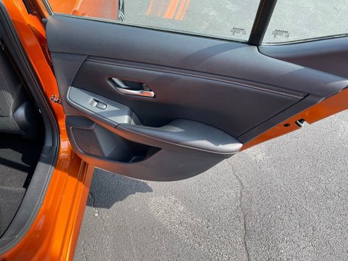 Used 2023 Nissan Sentra SR w/ SR Premium Package FWD image 19