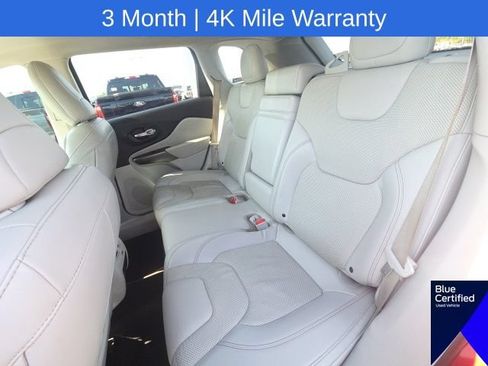 Used 2019 Jeep Cherokee Limited FWD image 18