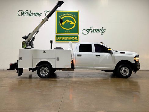 Used 2023 RAM 3500 Tradesman AWD/4WD image 12