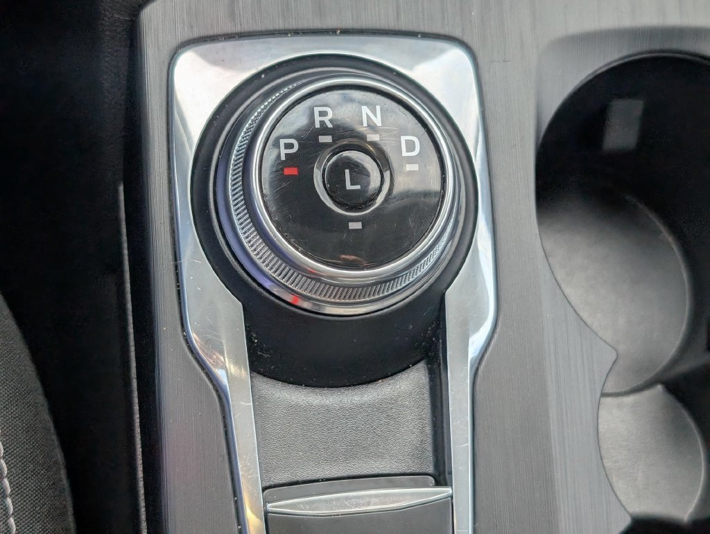 Used 2025 Ford Escape Active AWD/4WD image 18