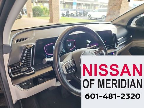 Used 2023 Kia Sportage EX image 10