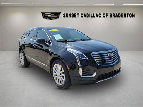 Used 2019 Cadillac XT5 Platinum AWD/4WD image 1