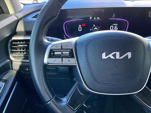 Used 2024 Kia Telluride S w/ S Sunroof Package image 23