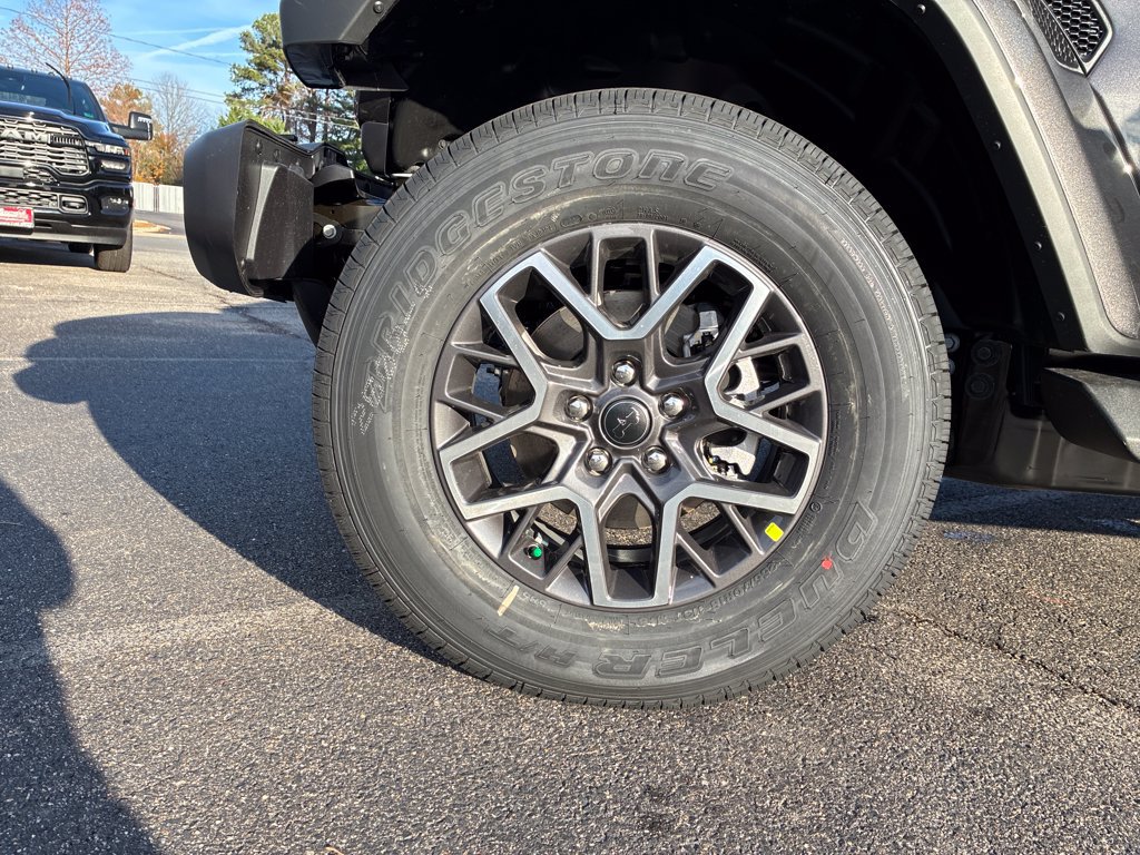 New 2026 Jeep Wrangler Unlimited Sahara AWD/4WD image 28