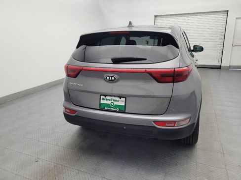 Used 2017 Kia Sportage LX image 7