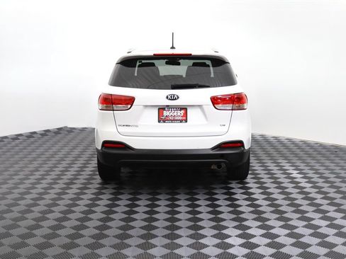 Used 2017 Kia Sorento AWD image 7