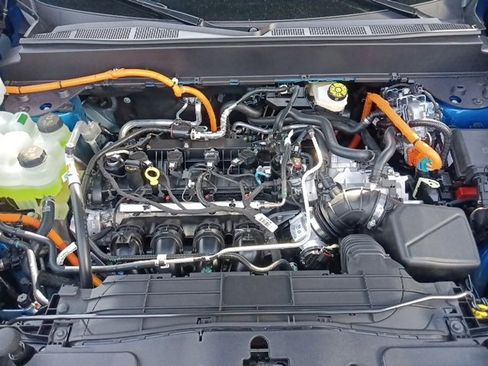 New 2025 Ford Maverick XL image 33