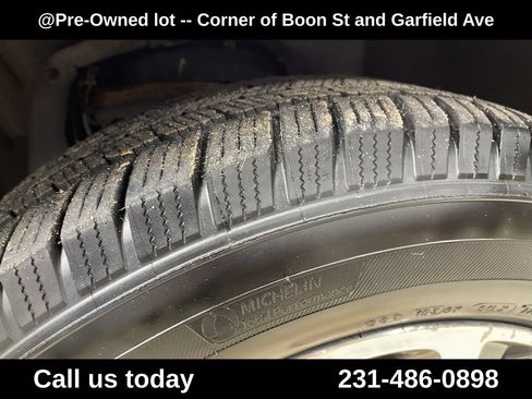 Used 2015 Lincoln Navigator 4WD image 12