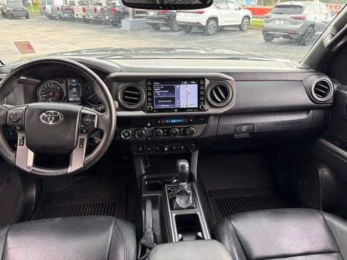 Used 2023 Toyota Tacoma TRD Off-Road w/ TRD Premium Off Road Package AWD/4WD image 14