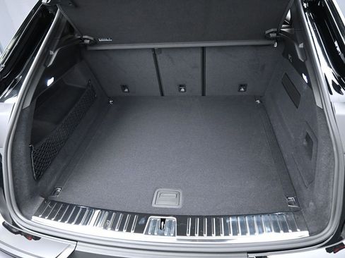New 2026 Porsche Cayenne Coupe AWD/4WD image 33