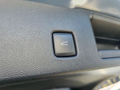 Used 2024 Ford Escape ST-Line w/ Equipment Group 301A image 19