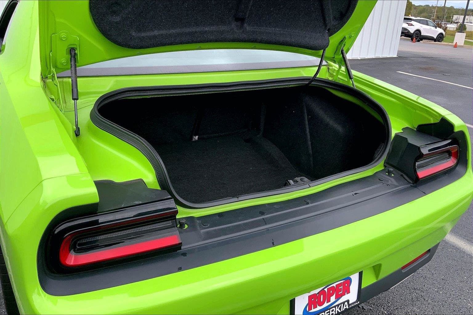 Used 2023 Dodge Challenger SXT RWD image 23