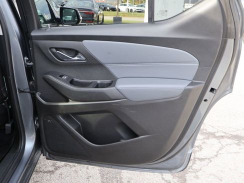 Used 2020 Chevrolet Traverse LT w/ Driver Confidence II Package image 14