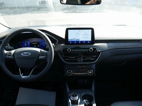 Used 2020 Ford Escape Titanium w/ Titanium Premium Package 2.0 image 7