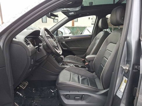 Used 2022 Volkswagen Tiguan SEL R-Line image 11