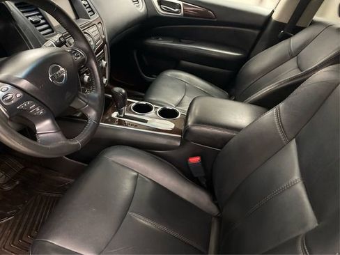 Used 2014 Nissan Pathfinder SL FWD image 10