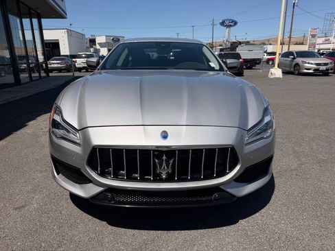 Used 2018 Maserati Quattroporte S GranSport Q4 AWD/4WD image 8