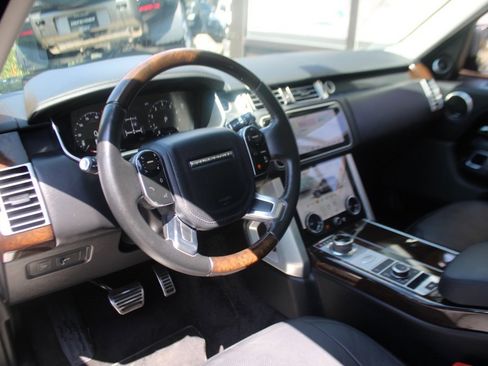 Used 2021 Land Rover Range Rover Westminster Edition image 4