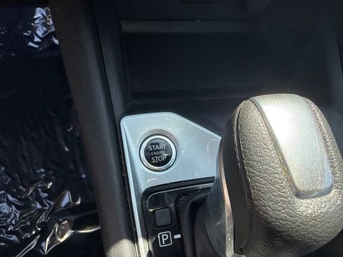 Used 2024 Nissan Altima 2.5 S FWD image 22