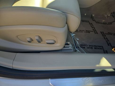 Used 2014 Cadillac XTS Luxury w/ Driver Awareness Package image 28