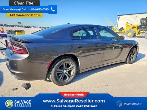 Used 2019 Dodge Charger SXT RWD image 4