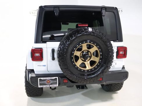 Used 2021 Jeep Wrangler Unlimited Sahara w/ Dual Top Group AWD/4WD image 36