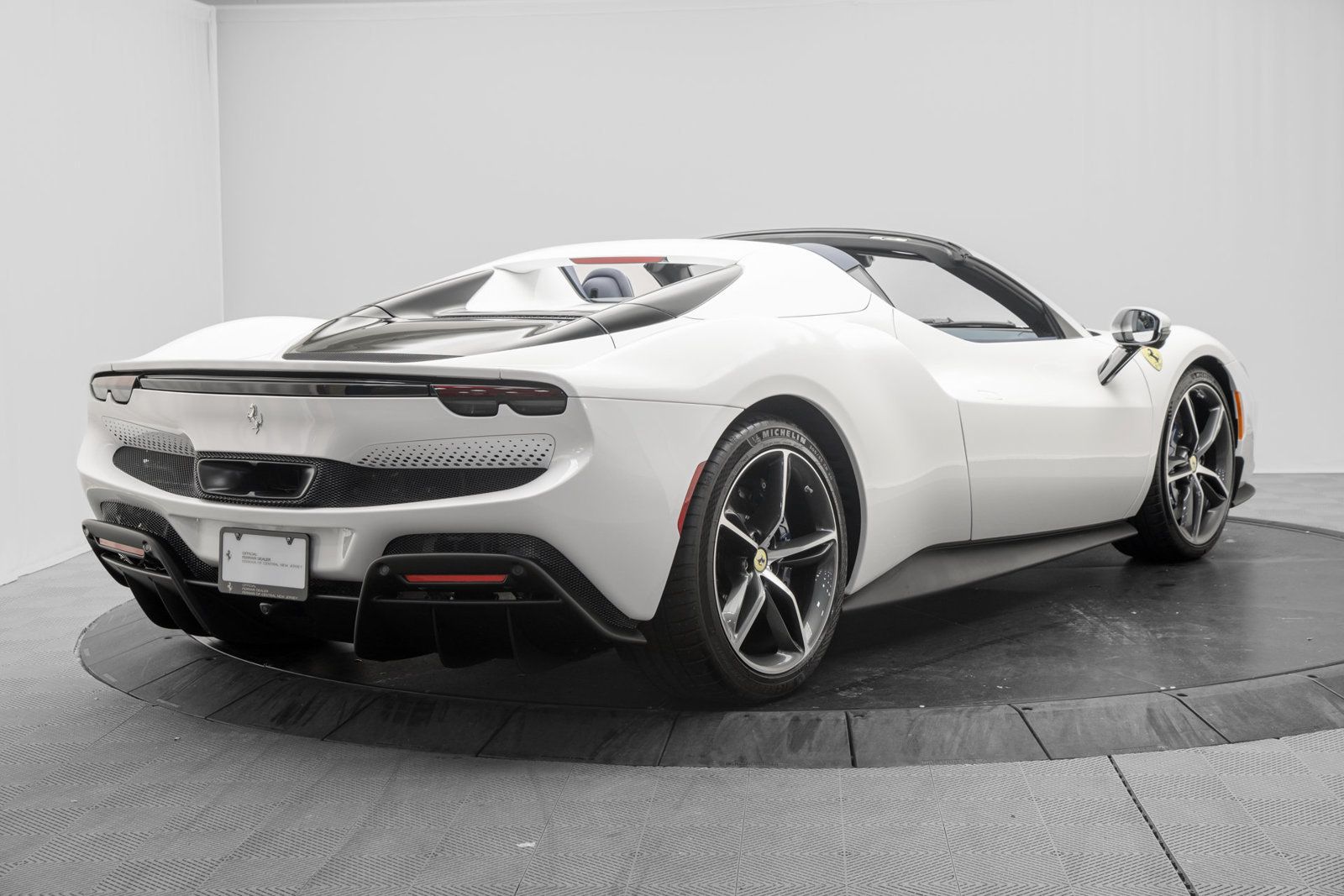 Used 2026 Ferrari 296 GTS RWD image 7
