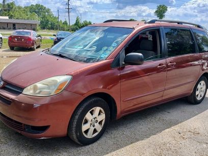 Used 2005 Toyota Sienna LE w/ LE Pkg 8